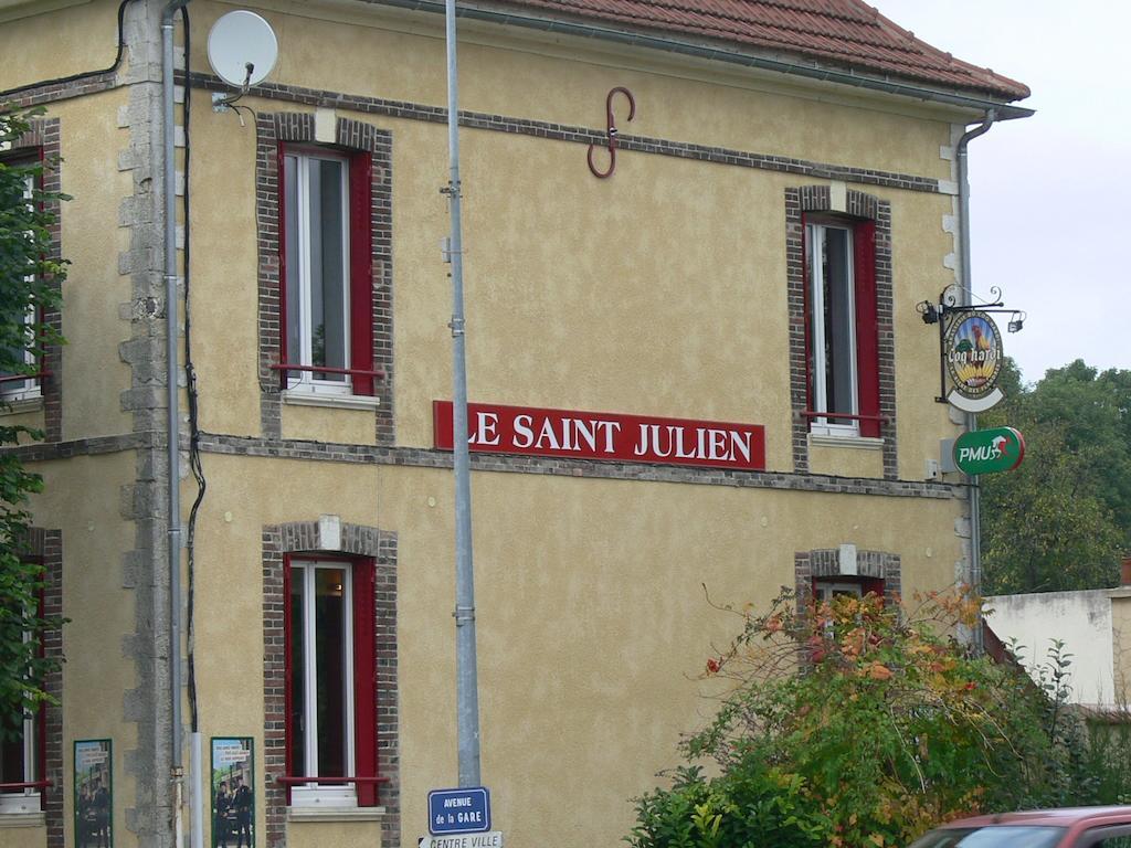 圣朱利安酒店 Saint-Julien-du-Sault 外观 照片